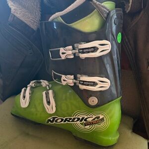 Nordica Patron youth Ski Boot in Lime Green and Black